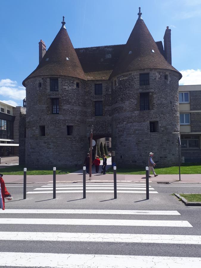 Le Madison, Gite Atypique - Netflix Apartment Dieppe Exterior photo